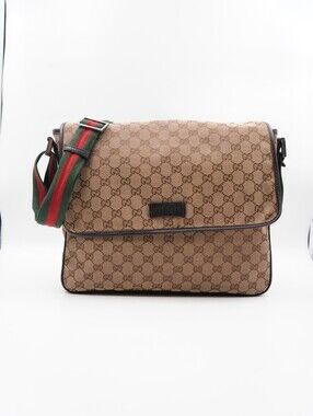 CJ31 💕 GUCCI Monogram Canvas Flap Messenger